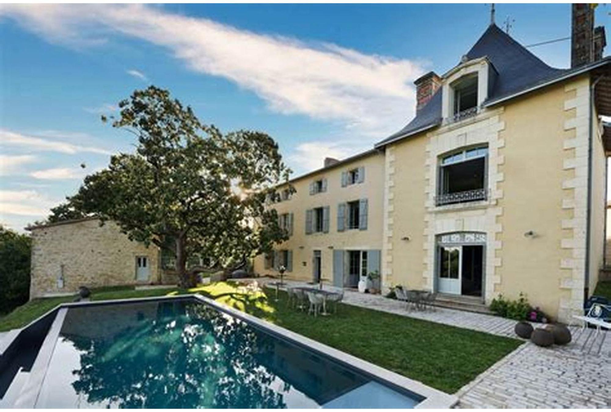 Gites Les Demeures De Valette Azay-le-Brule Экстерьер фото