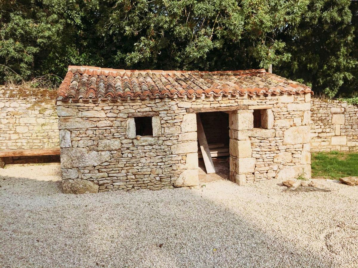 Gites Les Demeures De Valette Azay-le-Brule Экстерьер фото